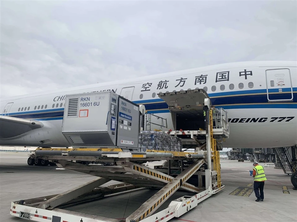 China-Aerolíneas Express del Reino Unido