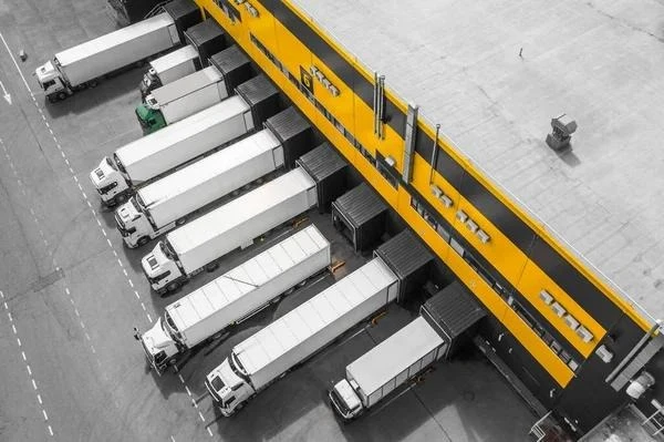 Transporte de cigarrillos electrónicos entre China y Europa